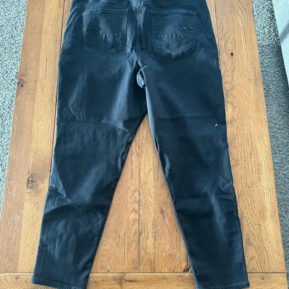 American Eagle Outfitters Black Dark Wash Straight Leg Jeans - Picture 2 of 5